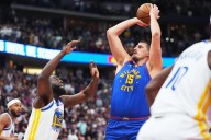 Nuggets dominan a Warriors carentes de Curry por 129