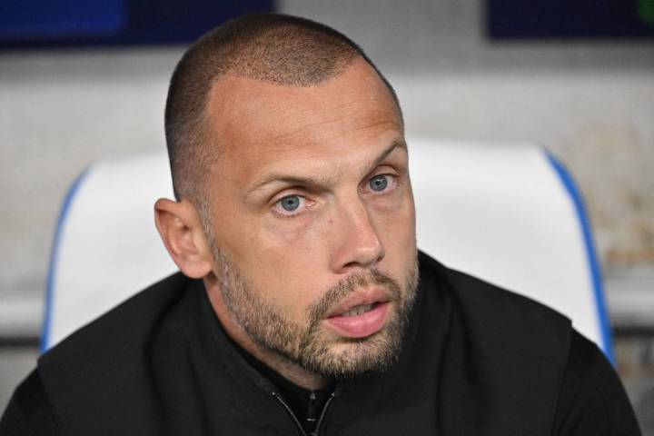 Johnny Heitinga sacked by Ajax after 3-0 home defeat by Galatasaray