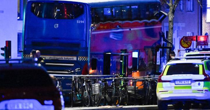 Stockholm bus crash: Locals 'hear loud bang then several screams' as 'multiple dead'