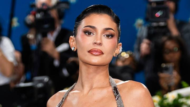 Kylie Jenner redefines the classic 'Little Black Dress' in a micro mini cut