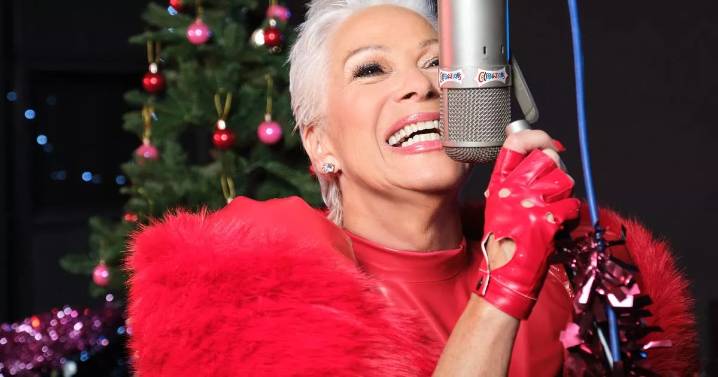 Loose Women's Denise Welch drops surprise 'fun and catchy' Christmas single