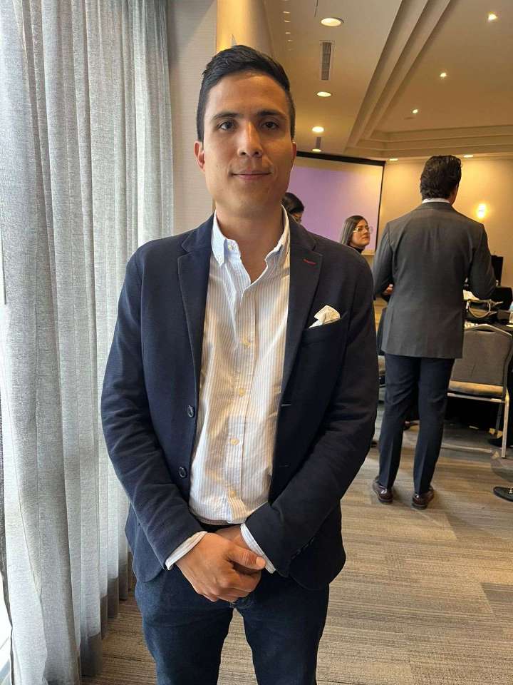 Presenta Cali su oferta de turismo médico en Juárez