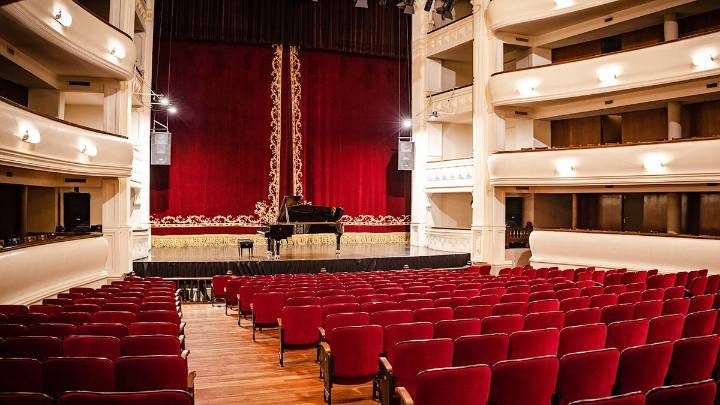 El teatro Independencia cumple 100 años y lo vivió todo, desde un circo hasta la visita de Gorbachov