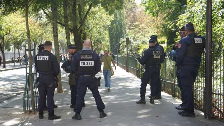 Evacúan la sede de la cadena francesa 'BFM TV' en París por una amenaza de bomba