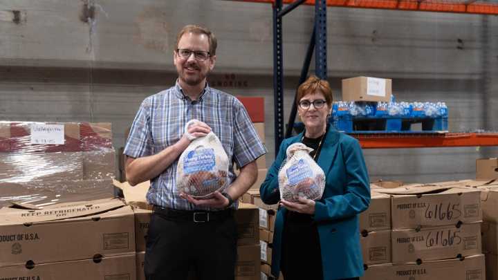 Pantex workers donate 640 turkeys to help families this Thanksgiving
