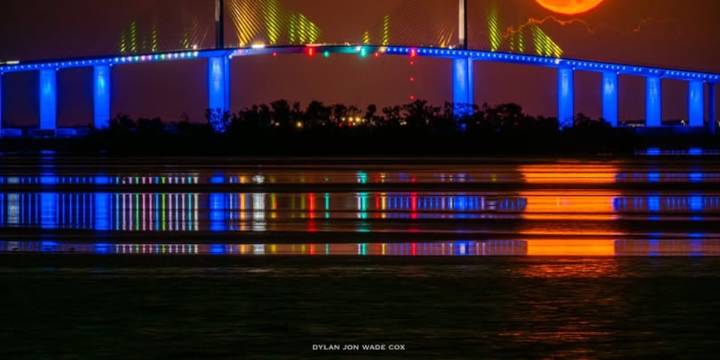 Big super beaver moon