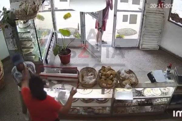 Remedios de Escalada: empleadas de una panadería frustraron un robo a cuchillazos