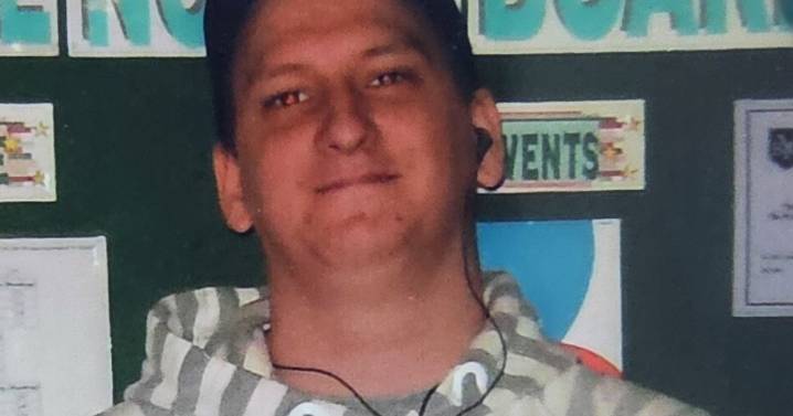 Tributes to 'brave, loyal' man who 'died from gambling addiction' after placing 628 bets in an hour