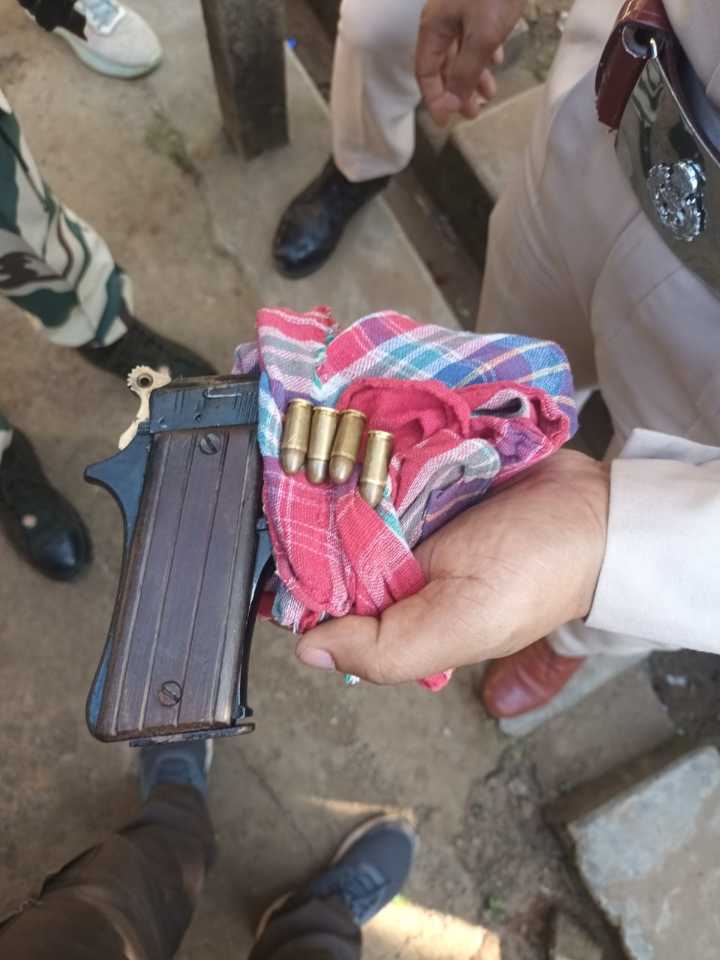 Bhujjur resident arrested with firearms in joint BSF