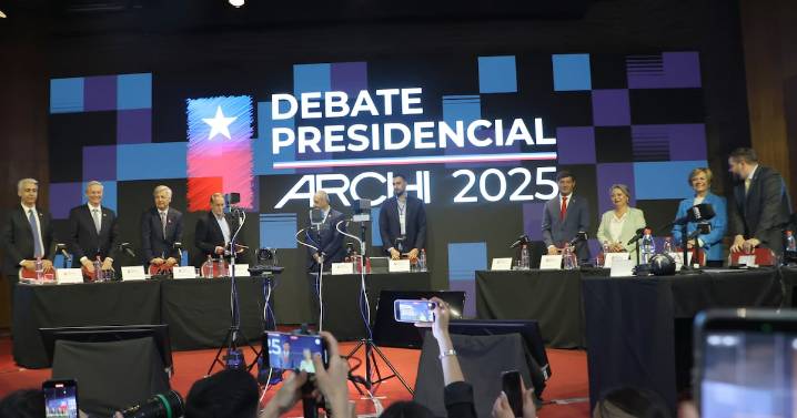 Cruces por derechos humanos, liceos emblemáticos y migración marcan penúltimo debate presidencial de cara a primera vuelta