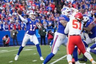 Deadspin | NFL roundup: Bills fend off Chiefs in latest edition of rivalry