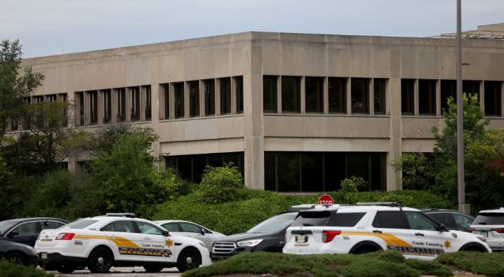 Calumet City teacher who gave students nicotine gum charged