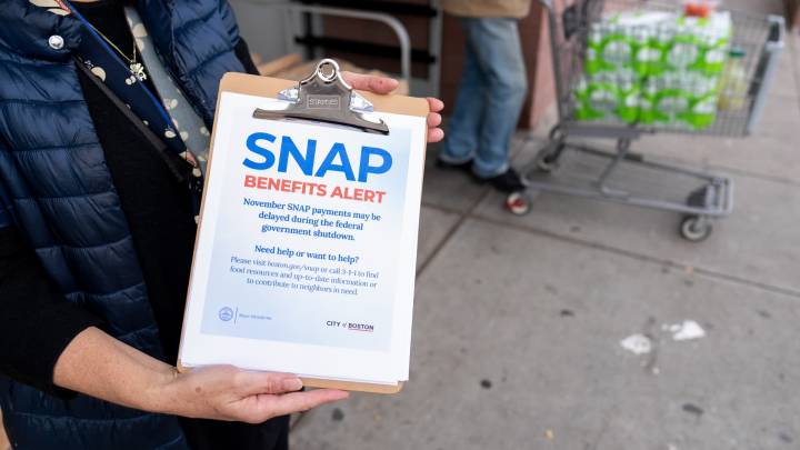 Snap benefits: Trump admin orders food stamp payments be undone