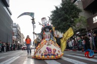 Celebran el desfile del Día de Muertos en la Zona Centro