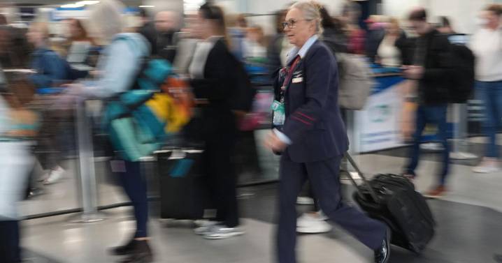 FAA scales back flights at 40 airports. See the impact in photos