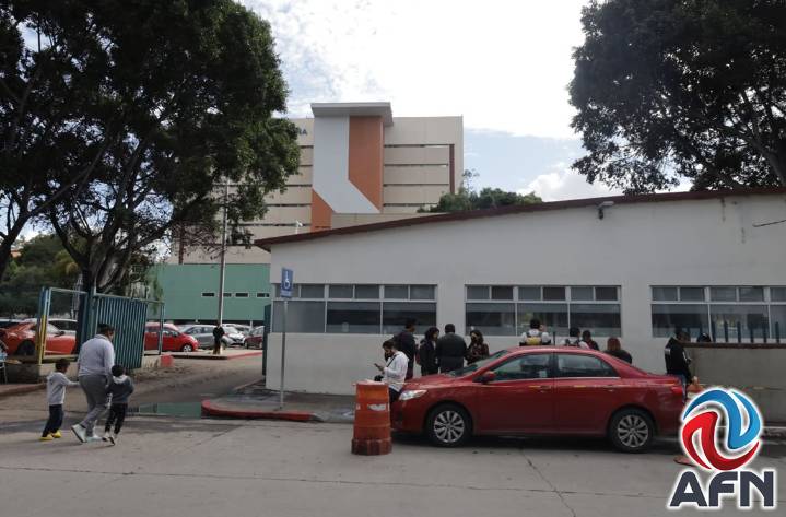 Protestan por cierre de área en el Hospital General de Tijuana