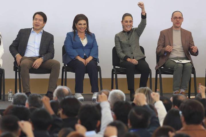 Lanza Claudia Sheinbaum centro público de Inteligencia Artificial
