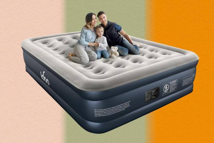 Price drop: 31% off iDOO Queen Air Mattress at Amazon