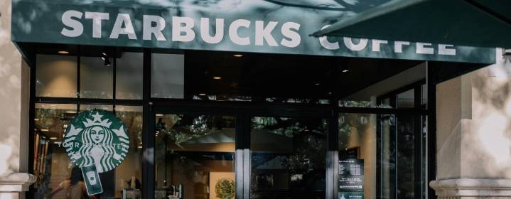 The 2025 Starbucks Holiday Menu Is Here With New Items and Returning Favorites