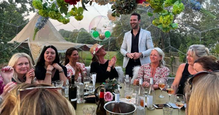 Village restaurant with 'whimsical' outdoor domes that serves traditional Thai food