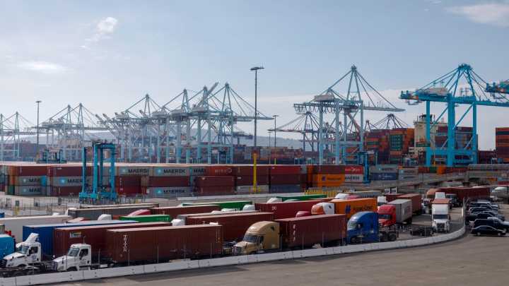 Hackers and crime rings are teaming up to steal cargo, cyber firm says