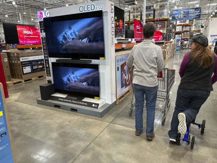 Consumer sentiment tumbles close to record lows in latest U Michigan survey