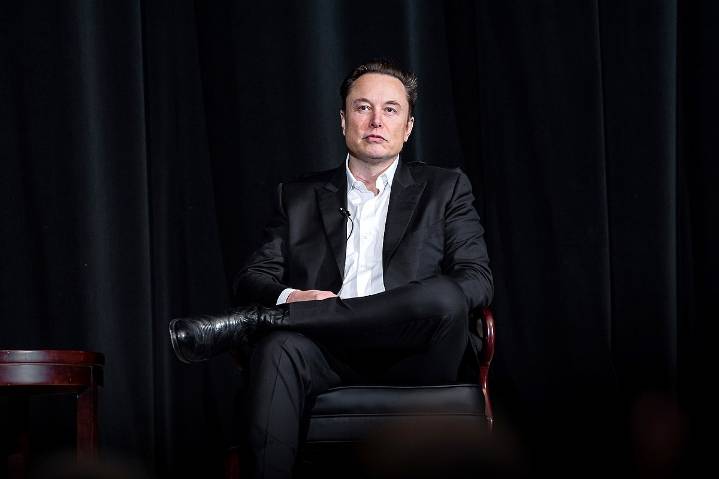 Elon Musk's xAI Staff 'Pressured' to Give Personal Data to Train His Personal 'Sexual AI Companion'