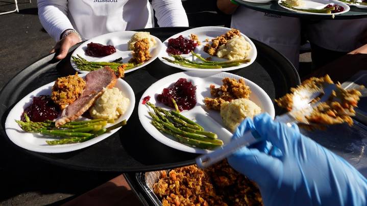 Where to get free Thanksgiving meals and turkeys in Hampton Roads