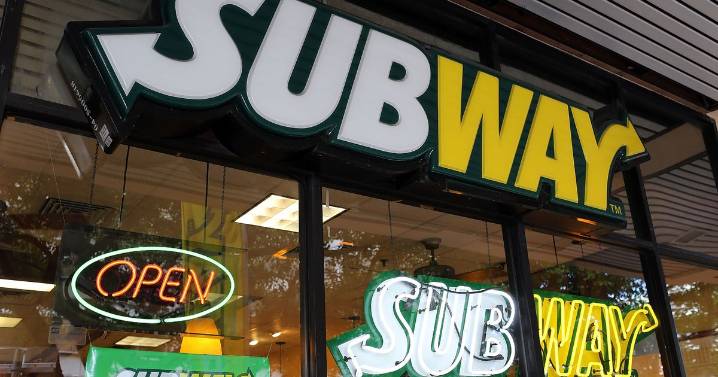 Man waved his penis around in busy Subway