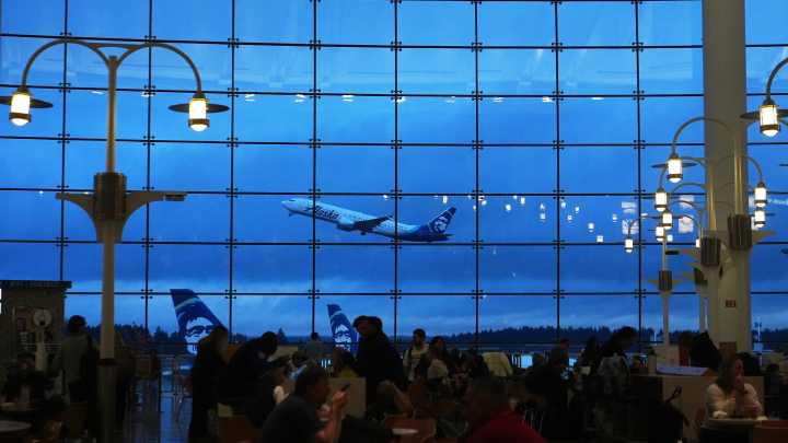 BP finds leak in major Pacific Northwest pipeline, resumes delivering fuel to Seattle