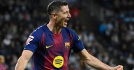 Lewandowski hat-trick allows Barcelona to close in on Real Madrid