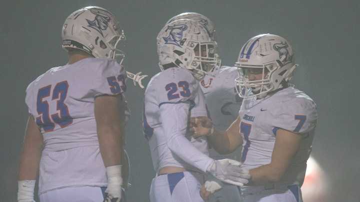 Churchill faces Summit in OSAA 5A football state semifinal