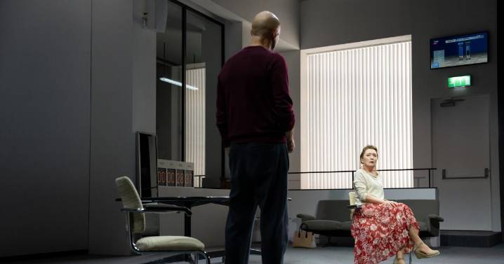 Review: Mark Strong and Lesley Manville power Robert Icke's sleek remake of 'Oedipus' on Broadway