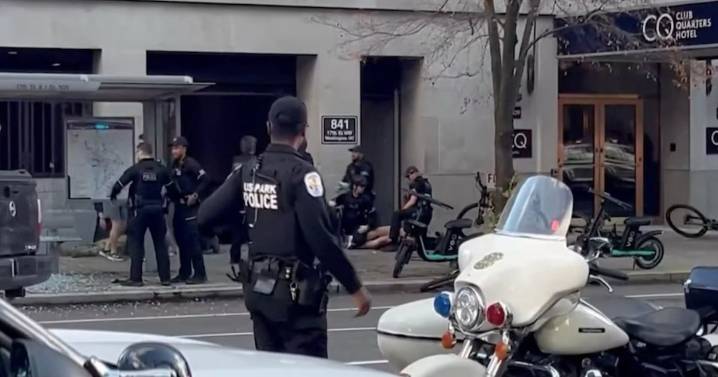 Imágenes sensibles: así fue la detención de sospechoso que disparó contra dos guardias cerca de la Casa Blanca