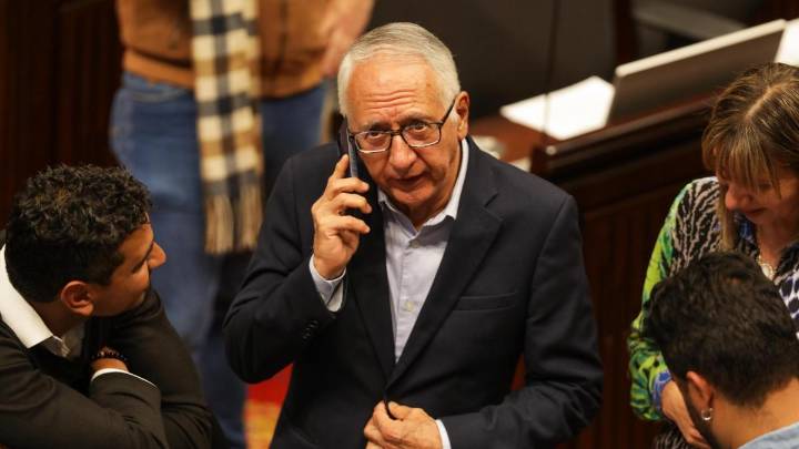 Gobierno Petro busca destrabar la reforma a la salud en el Congreso con un 'plan b', cascada de acciones jurídicas y nuevo llamado a las calles