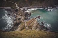 Escogemos nuestras vacaciones en las series. Por eso el 44% de nuestros turistas nos han descubierto en la pantalla