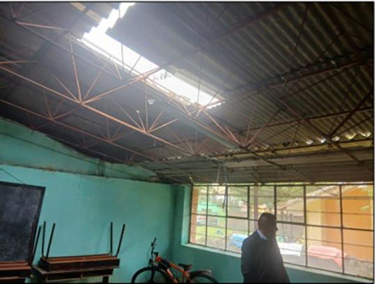 VIENTOS Y LLUVIAS DESTROZAN TECHOS EN COLEGIOS DE RECUAY