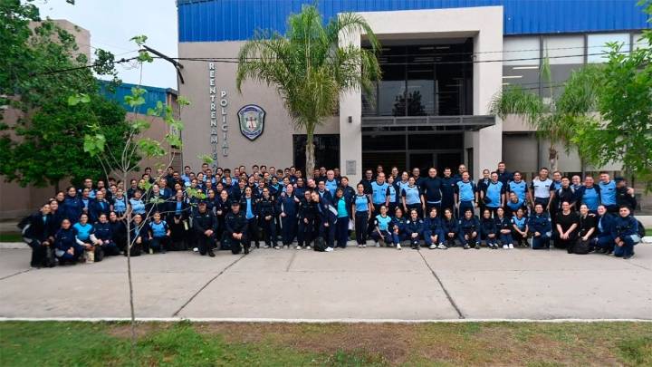 Efectivos policiales finalizaron el Programa de Reentrenamiento anual