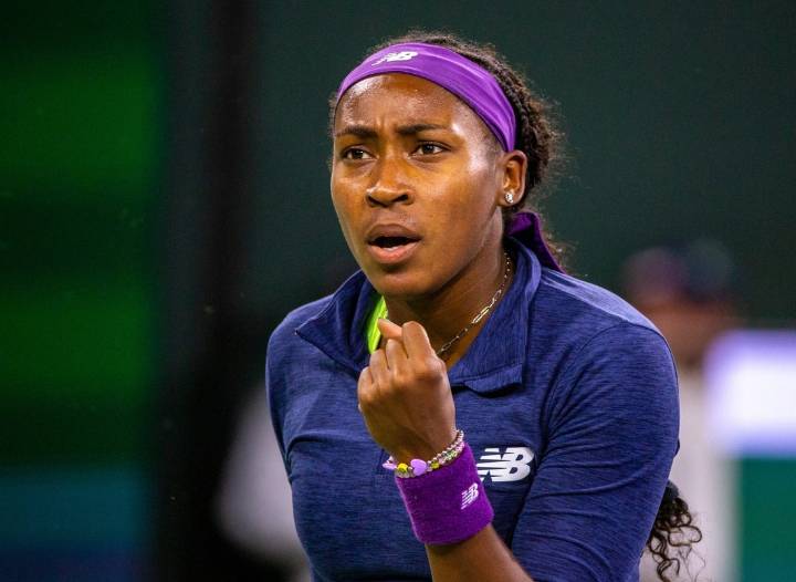 Deadspin | Coco Gauff stays alive at WTA Finals with win over Jasmine Paolini