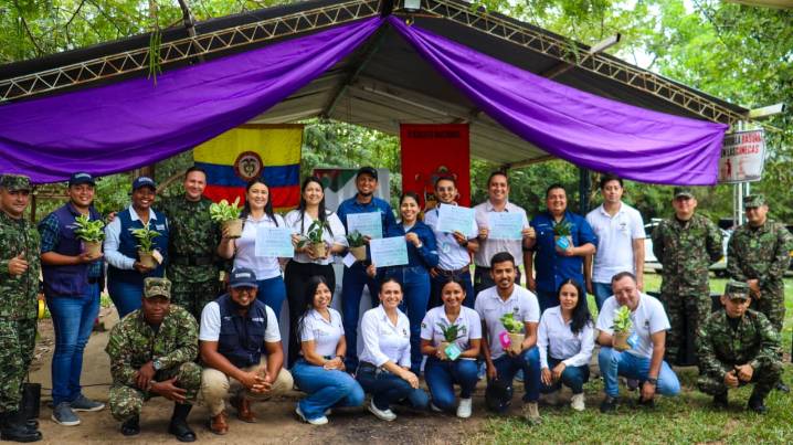 Casanare consolida su legado ambiental: cierre de la campaña Reverdece Casanare 2025 liderada por el Ejército y la Gobernación