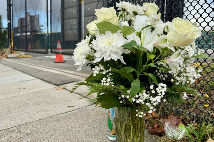 College football coach John Beam from ‘Last Chance U’ has died after being shot, Oakland police say