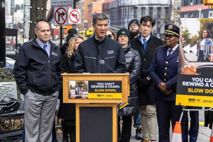 NYC lanza campaña “Rewind” contra conducción peligrosa