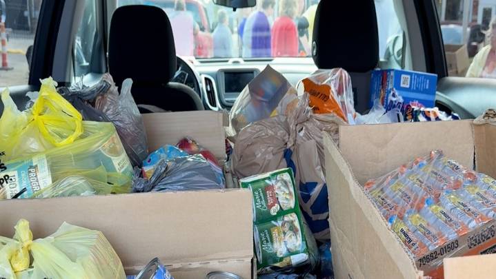 Cram the Cruiser helping community amid government shutdown