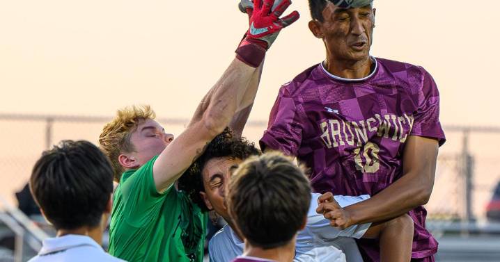 Defying easy comparison, Roaders' goal-scoring machine Vasquez Molina aims to leave on final impression