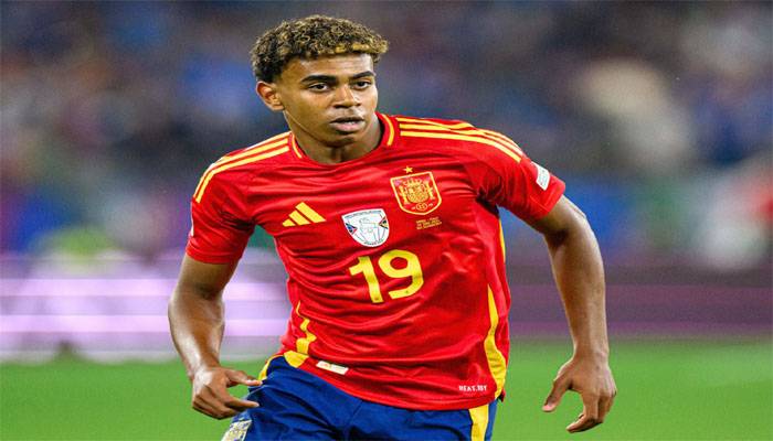 España baja de la convocatoria a Lamine Yamal