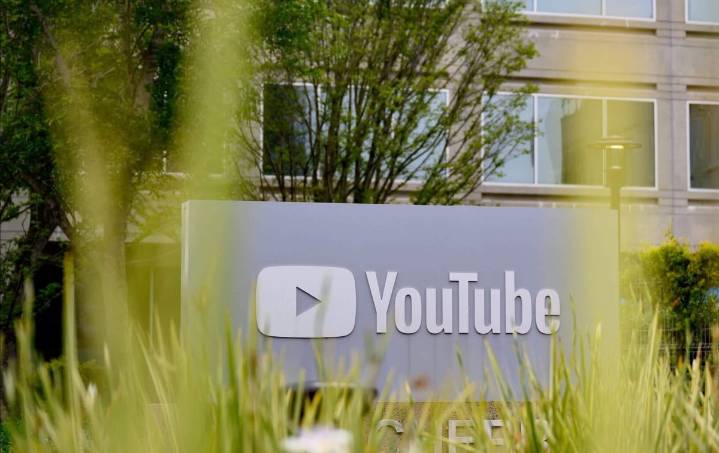 YouTube TV to offer $20 credit to subscribers if contract standoff with ESPN continues: Source