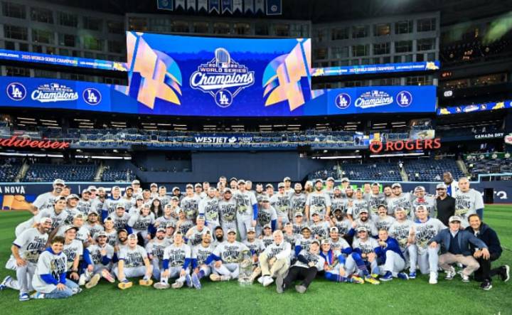 Dodgers de Los Ángeles remontó para superar a Azulejos y ganar la Serie Mundial (+Video)