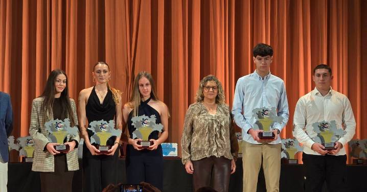 Los atletas más destacados de Castilla y León reciben sus premios en Salamanca