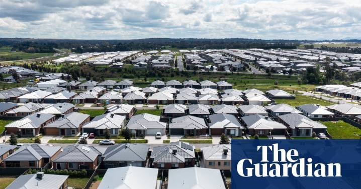 Afternoon Update: RBA keeps cash rate on hold; female jockey’s Melbourne Cup win; and the forgotten republic of Transnistria