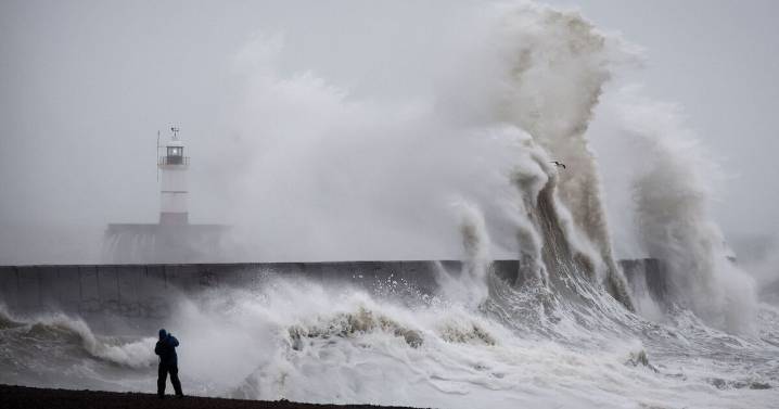 Met Office issues danger to life storm warning as rain deluge to hit 